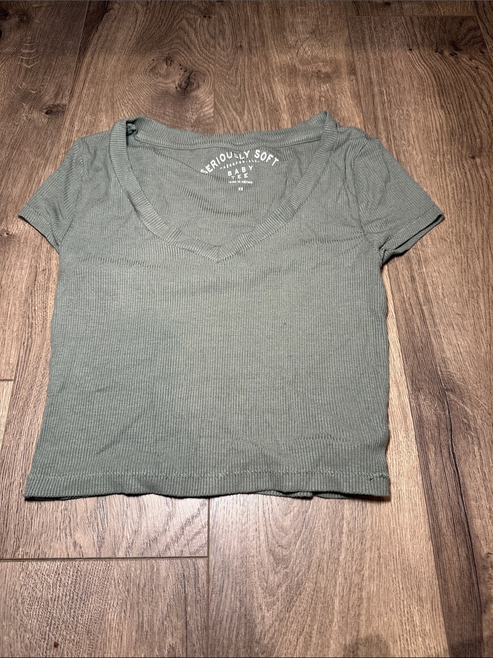 Aeropostale grey Ribbed V-Neck Cropped Tee
